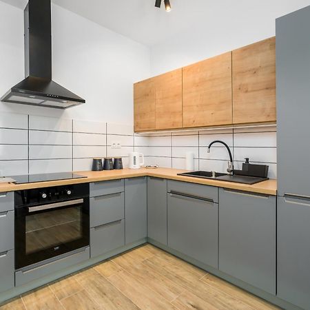 Premium Apartments Poznan Airport By Noclegi Renters Extérieur photo