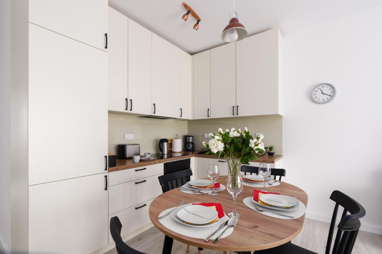 Premium Apartments Poznan Airport By Noclegi Renters Extérieur photo