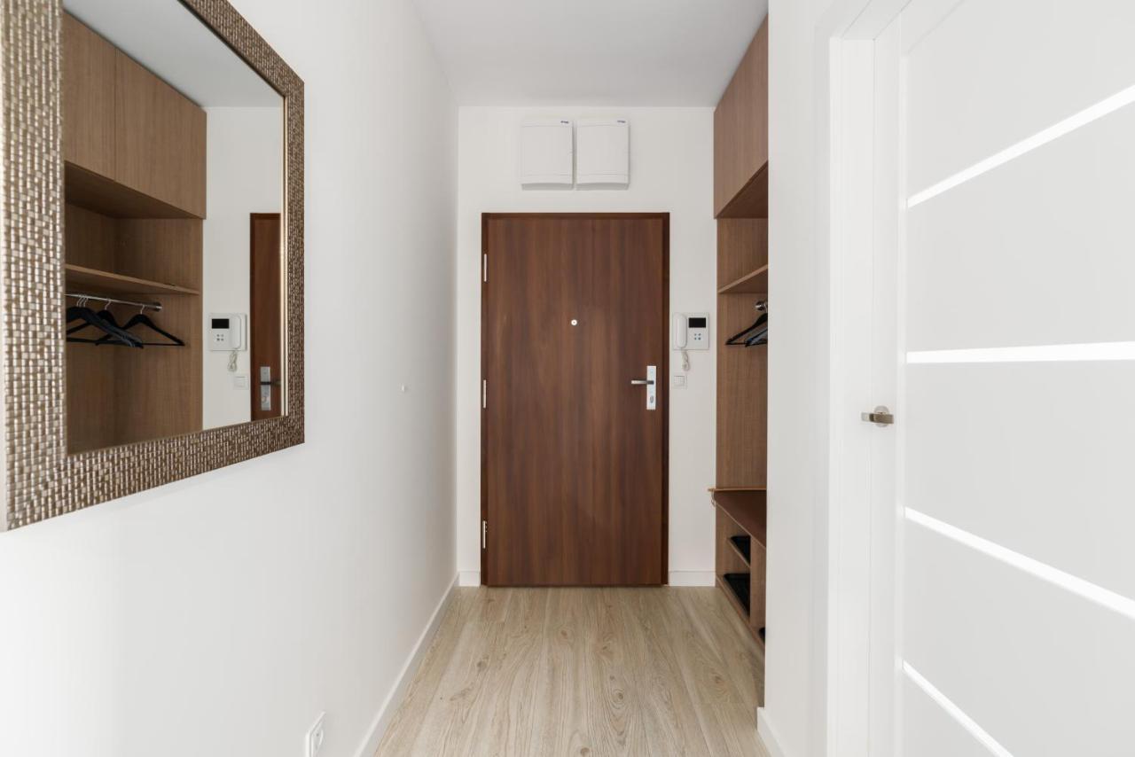 Premium Apartments Poznan Airport By Noclegi Renters Extérieur photo